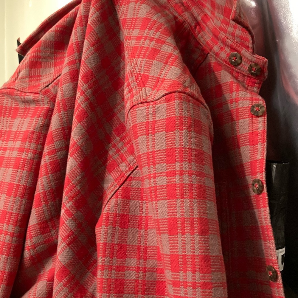 Men's Undefeated Red Flannel Shirt Jacket Size large UNDFTD